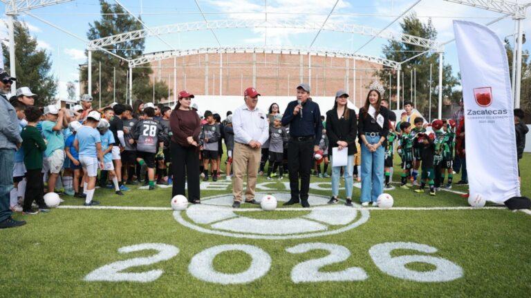 David Monreal inaugura cancha rehabilitada en Morelos